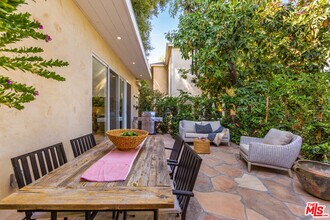 4122 Dixie Canyon Ave in Los Angeles, CA - Building Photo - Building Photo