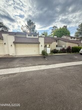 4011 Bluegrass Ct in Reno, NV - Building Photo - Building Photo