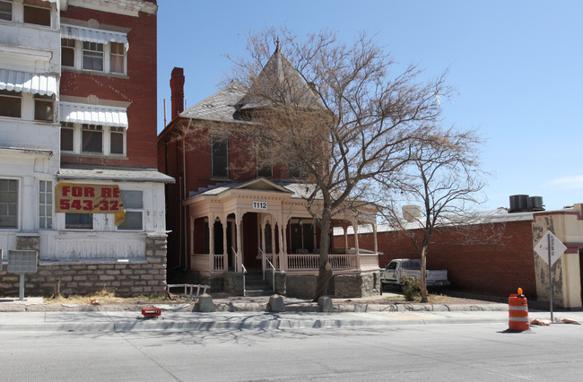 1112 N Oregon St in El Paso, TX - Building Photo - Building Photo