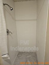 121 W William Dr in Brownsburg, IN - Building Photo - Building Photo