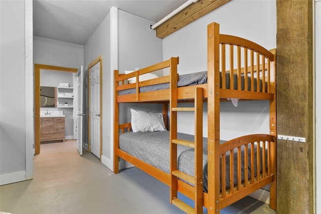 4029 Fort Bend Dr in Galveston, TX - Building Photo - Building Photo