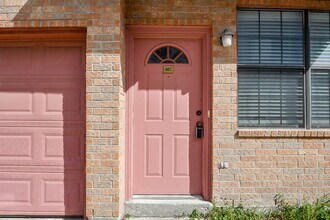 9400 Bellaire Blvd in Houston, TX - Building Photo - Building Photo