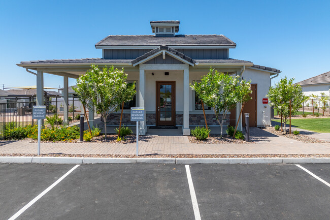 Peralta Vista in Mesa, AZ - Foto de edificio - Building Photo