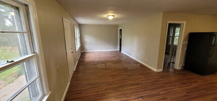 4267 Chamblee Tucker Rd in Atlanta, GA - Building Photo - Building Photo