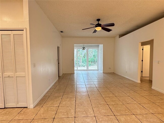 4135 Quail Briar Dr in Valrico, FL - Building Photo - Building Photo