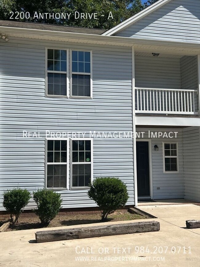 2200 Anthony Dr in Durham, NC - Building Photo - Building Photo