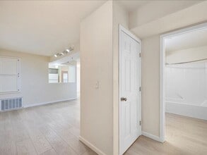 6405 Chapel Hill Blvd in Pasco, WA - Building Photo - Building Photo