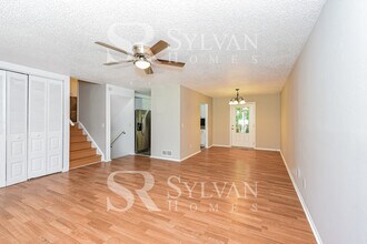 30 Periwinkle Ct in Irmo, SC - Building Photo - Building Photo
