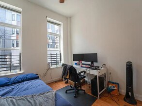 911 N 16th St in Philadelphia, PA - Building Photo - Building Photo