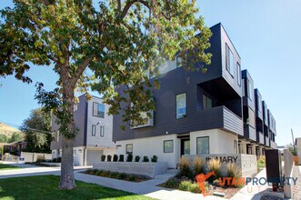 351 W 800 N in Salt Lake City, UT - Building Photo - Building Photo