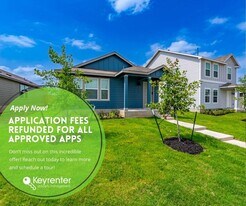 126 Avre Lp in Kyle, TX - Building Photo