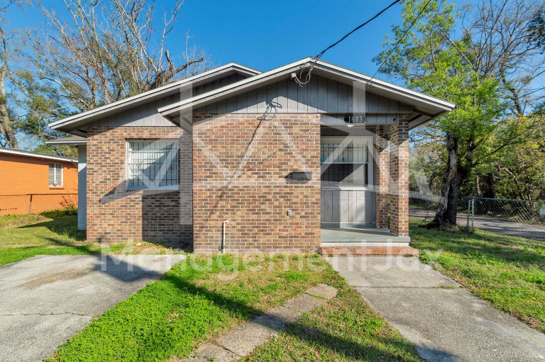 1603 W 29th St in Jacksonville, FL - Building Photo