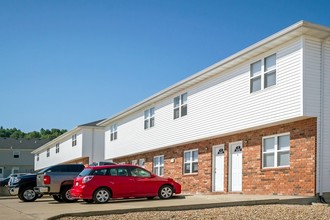 Blue Heron Townhomes in Waynesville, MO - Building Photo - Building Photo