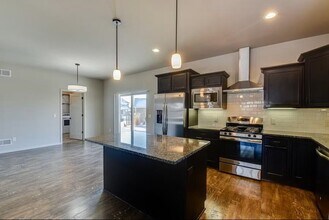 9905 Autumn Breeze Rd in Middleton, WI - Building Photo - Building Photo