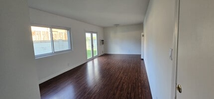 4311 Coldwater Canyon Ave, Unit 2 in Studio City, CA - Building Photo - Building Photo