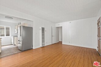 616 Vernon Ave in Los Angeles, CA - Building Photo - Building Photo