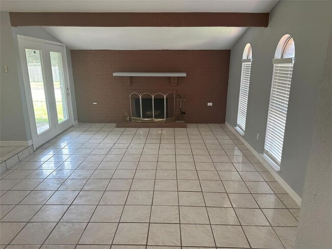 7131 Addicks Clodine Rd in Houston, TX - Building Photo - Building Photo