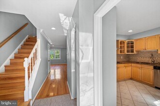 10276 Arizona Cir in Bethesda, MD - Building Photo - Building Photo