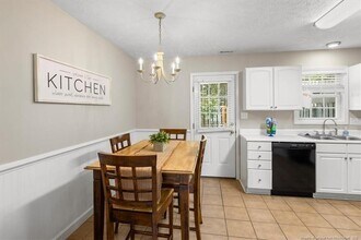 421 Cityview Ln in Fayetteville, NC - Building Photo - Building Photo