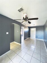 3105 N Hoehn Rd, Unit 3 in Edinburg, TX - Building Photo - Building Photo