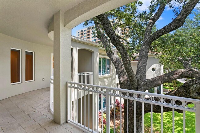 property at 3507 Bayshore Blvd