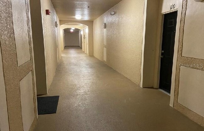 2484 San Tecla St in Orlando, FL - Building Photo - Building Photo