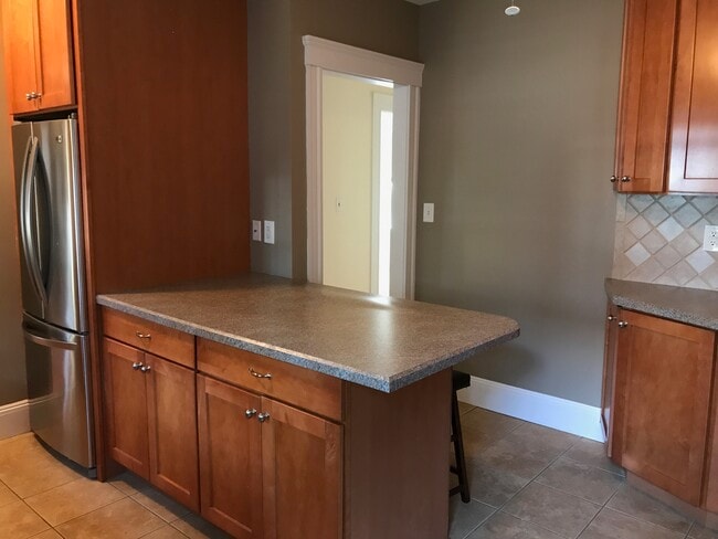 510 Belmont St, Unit 2 in Watertown, MA - Foto de edificio - Building Photo