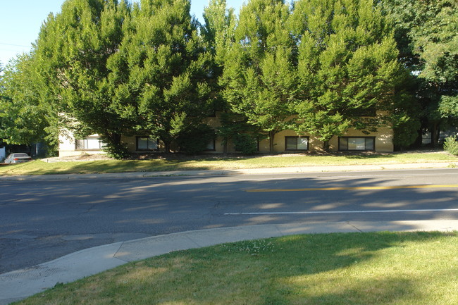 1412 W 11th Ave in Spokane, WA - Foto de edificio - Building Photo