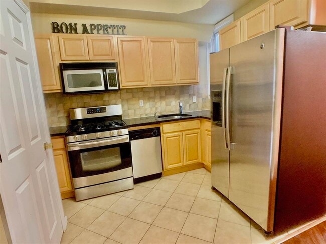 3481 John F. Kennedy Blvd in Jersey City, NJ - Building Photo - Building Photo