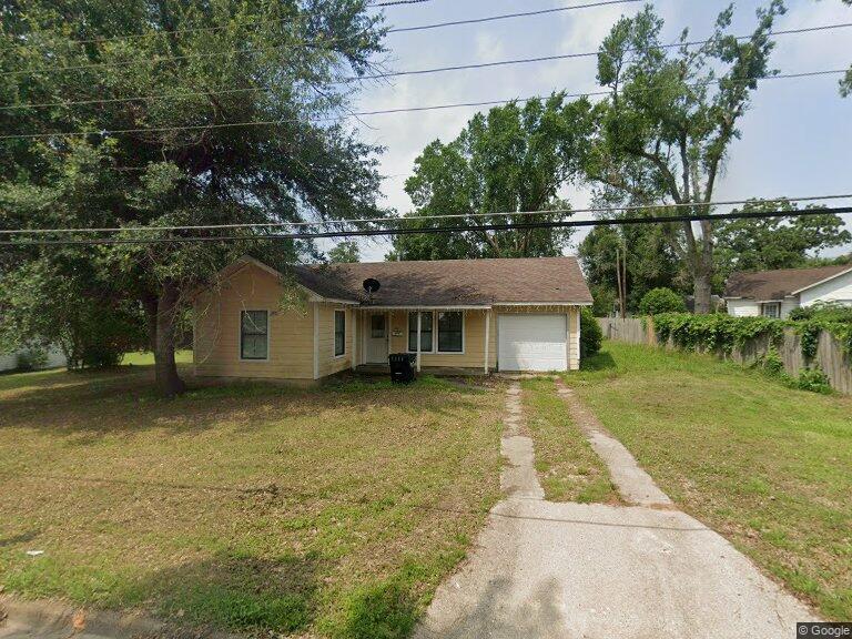 313 Mary St in Rockdale, TX - Building Photo