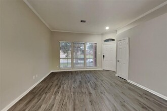 14034 Hillingdale Ln in Houston, TX - Building Photo - Building Photo