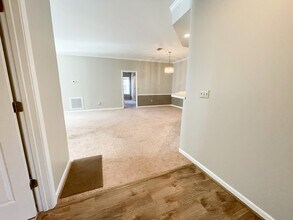 127 Fredricksburg Way in Columbia, SC - Building Photo - Building Photo