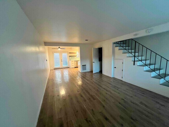 2164 Ohio Ave in Signal Hill, CA - Building Photo - Building Photo