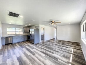 124 Bermuda St in Titusville, FL - Building Photo - Building Photo
