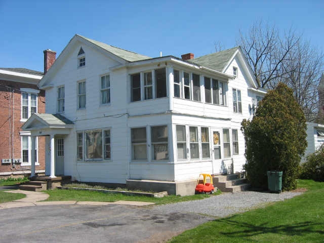 Duplex in Seneca Falls, NY - Building Photo - Building Photo