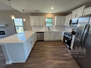 Welcome to this charming 4 bedroom, 2.5 ba in Walls, MS - Building Photo - Building Photo