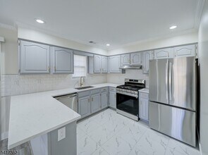 1141 Clawson Ct in Plainfield, NJ - Building Photo - Building Photo