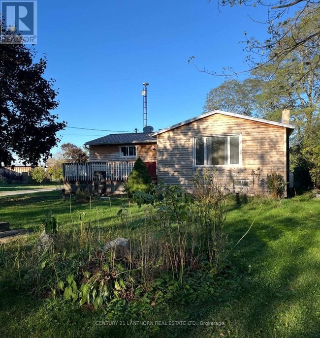 210 Melville Rd in Prince Edward, ON - Building Photo - Building Photo
