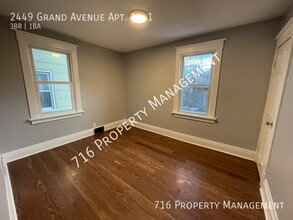 2449 Grand Ave-Unit -1 in Niagara Falls, NY - Building Photo - Building Photo