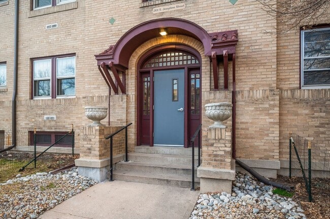 2101 S Josephine St in Denver, CO - Building Photo - Building Photo
