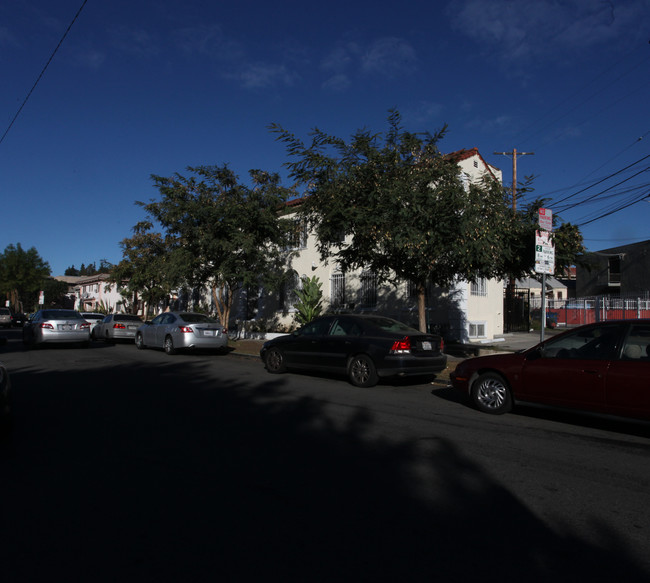 4603 Maubert Ave in Los Angeles, CA - Foto de edificio - Building Photo