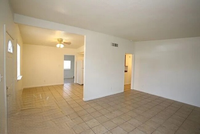 5005 Cannon Blvd in Las Vegas, NV - Building Photo - Building Photo