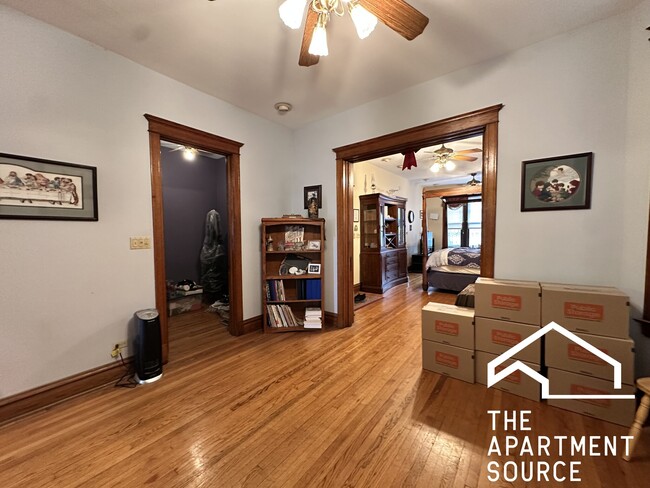 5046 N Clark St in Chicago, IL - Building Photo - Building Photo