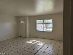 107 SW 16th Terrace in Cape Coral, FL - Building Photo - Building Photo
