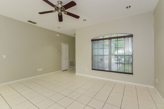 758 River Rock Blvd in Apopka, FL - Building Photo - Building Photo