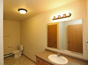 Countryside Estates in Wisconsin Rapids, WI - Building Photo - Building Photo