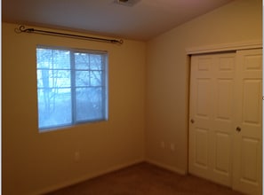 52 Short Dr in Los Alamos, NM - Foto de edificio - Building Photo