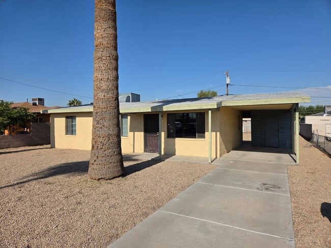 2144 E Corona Ave in Phoenix, AZ - Building Photo - Building Photo
