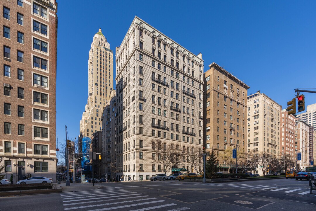 840-842 Park Ave in New York, NY - Building Photo