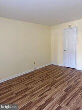6143 Essex House Square in Alexandria, VA - Building Photo - Building Photo